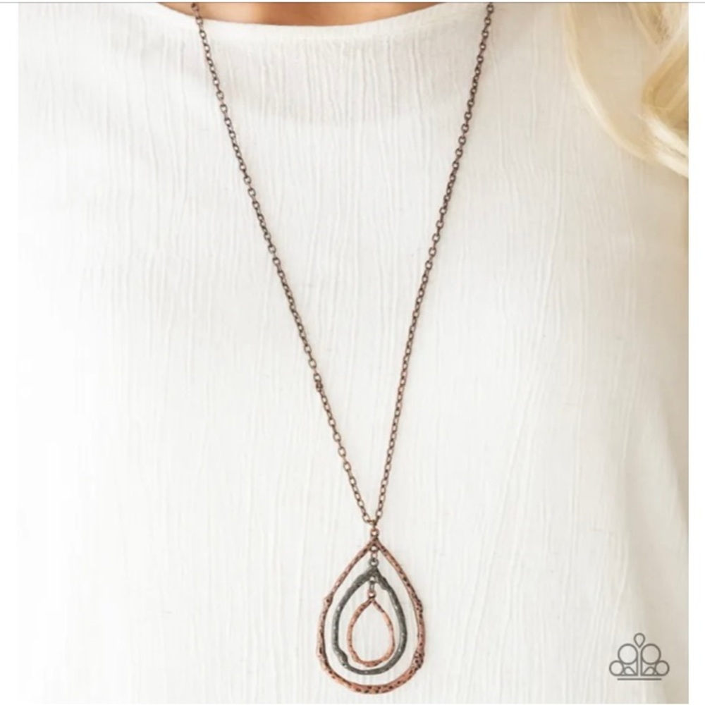 NWT Going For Grit Copper Hammered Necklace